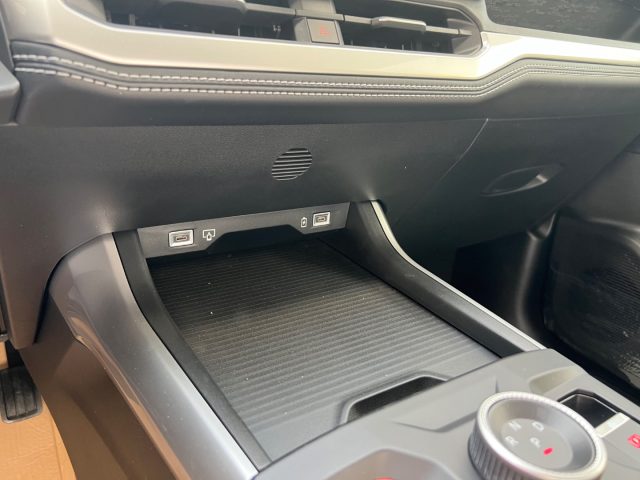 JEEP Compass usata, con Bluetooth