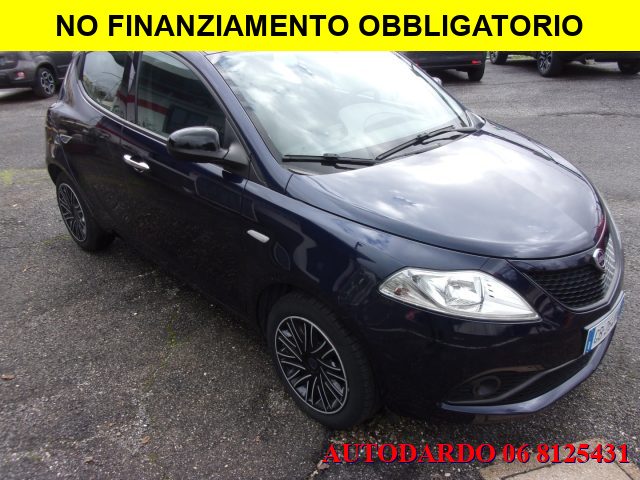LANCIA Ypsilon usata, con Airbag