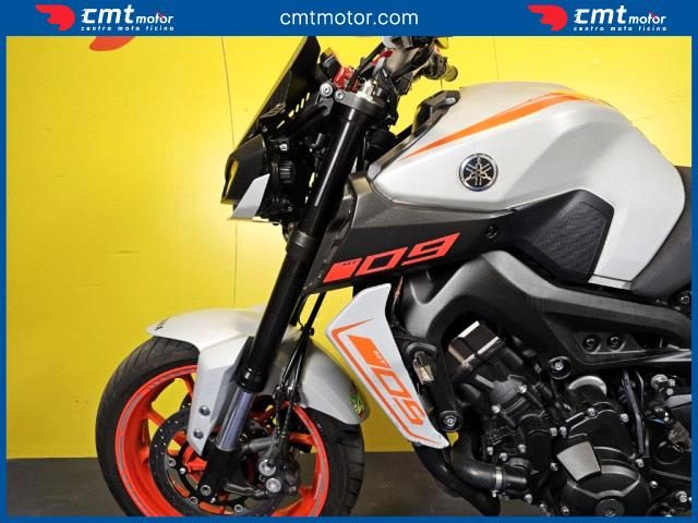 YAMAHA MT-09 usata 7