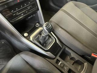VOLKSWAGEN T-Roc usata, con Sedile posteriore sdoppiato
