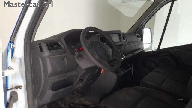 OPEL Movano usata, con Autoradio