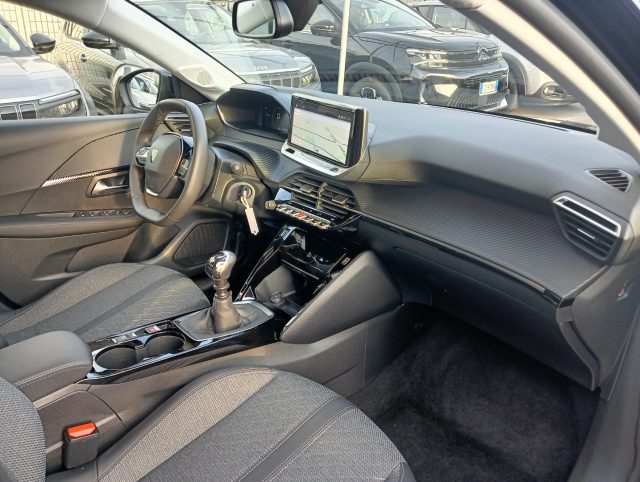 PEUGEOT 2008 usata, con Interni in pelle