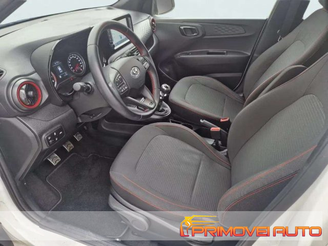 HYUNDAI i10 usata, con Airbag