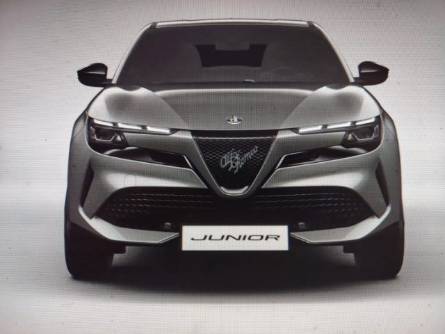 ALFA ROMEO Junior usata, con Autoradio