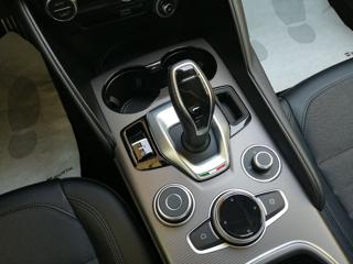 ALFA ROMEO Giulia usata, con USB