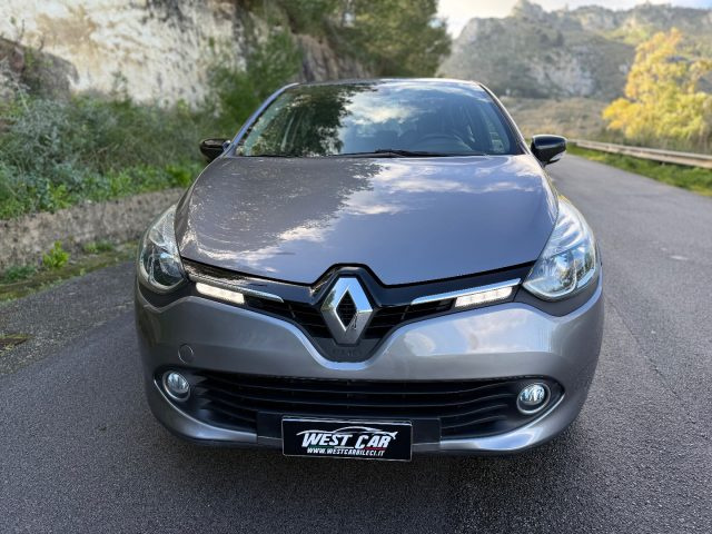 RENAULT Clio usata, con Controllo trazione