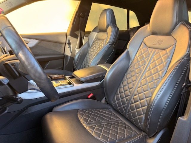 AUDI Q8 usata, con Controllo automatico clima