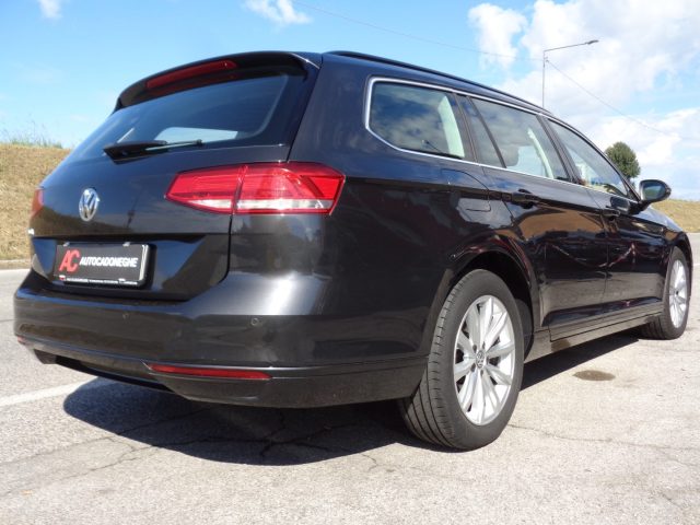 VOLKSWAGEN Passat Variant usata, con Antifurto