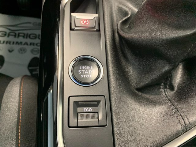 PEUGEOT 3008 usata, con Specchietti laterali elettrici