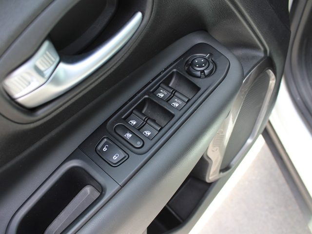 JEEP Renegade usata, con MP3