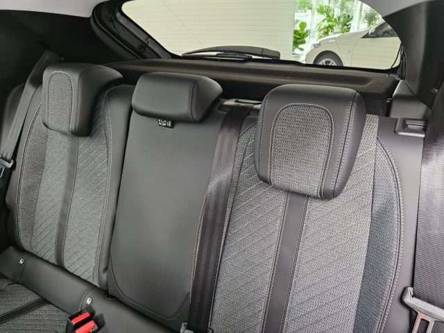 PEUGEOT 208 usata, con MP3