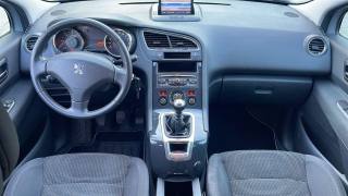 PEUGEOT 5008 usata, con Controllo trazione