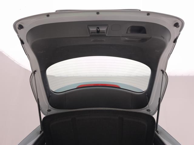 KIA XCeed usata, con Sedile posteriore sdoppiato