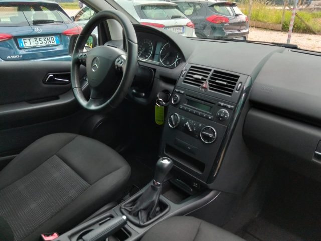 MERCEDES-BENZ A 160 usata, con Controllo automatico clima