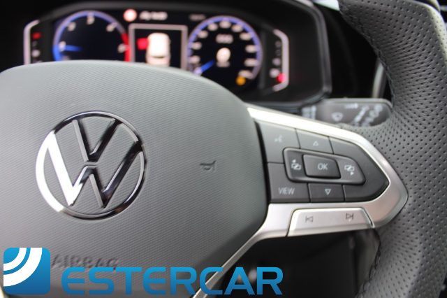 VOLKSWAGEN T-Roc usata, con Sensori di parcheggio posteriori