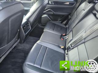 PORSCHE Cayenne usata, con Autoradio
