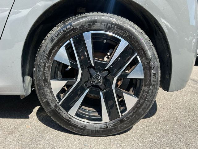 PEUGEOT 208 usata, con Volante in pelle