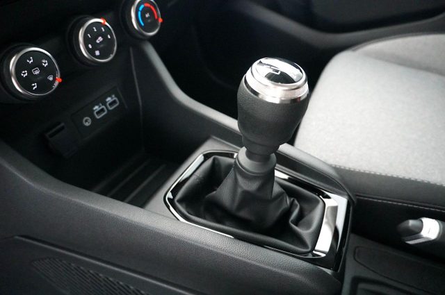 RENAULT Clio usata, con Luci diurne LED