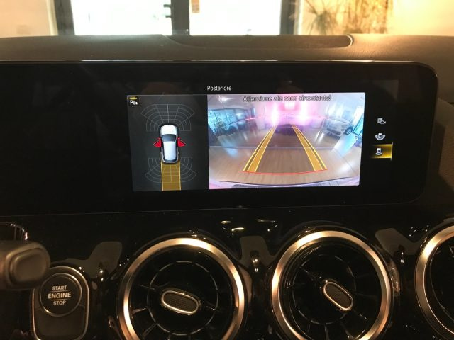 MERCEDES-BENZ GLA 250 usata, con Fendinebbia