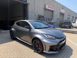 TOYOTA Yaris usata, con Alzacristalli elettrici