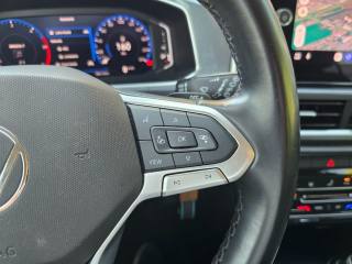 VOLKSWAGEN T-Roc usata, con MP3