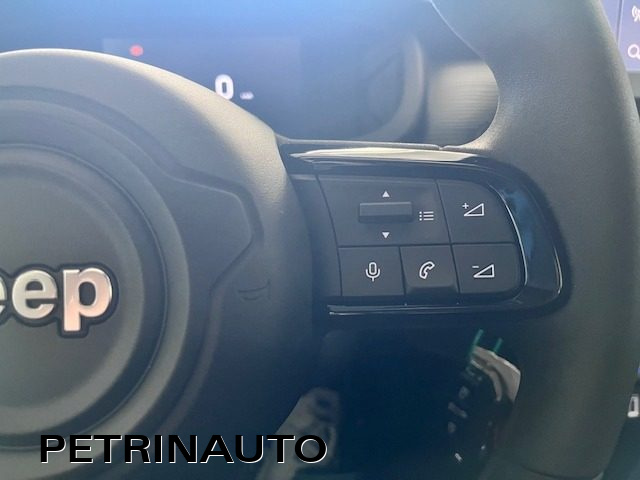 JEEP Avenger usata, con USB