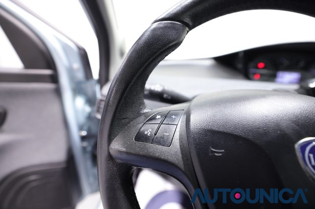 LANCIA Ypsilon usata, con Isofix