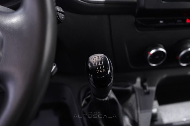 RENAULT Master usata, con Autoradio digitale