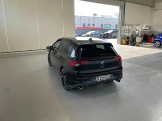VOLKSWAGEN Golf usata, con Alzacristalli elettrici