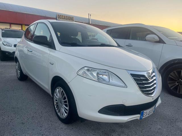 LANCIA Ypsilon usata, con Airbag