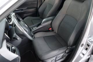 TOYOTA C-HR usata, con Telecamera per parcheggio assistito