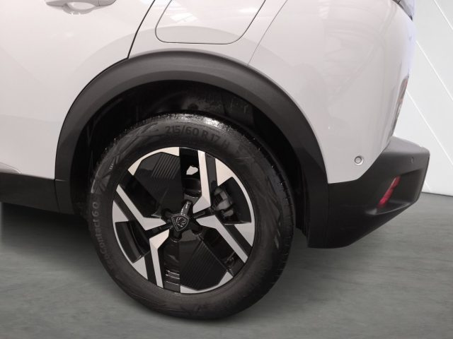 PEUGEOT 2008 usata, con Volante multifunzione
