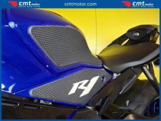 YAMAHA YZF R1 usata 8