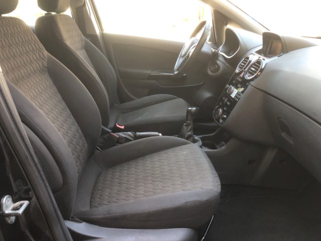 OPEL Corsa usata, con ESP
