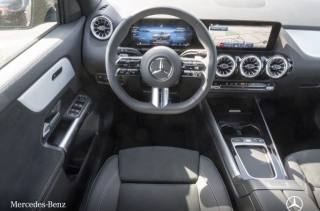 MERCEDES-BENZ GLA 180 usata, con Chiusura centralizzata