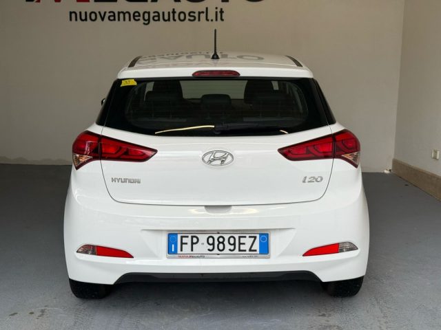 HYUNDAI i20 usata, con Climatizzatore