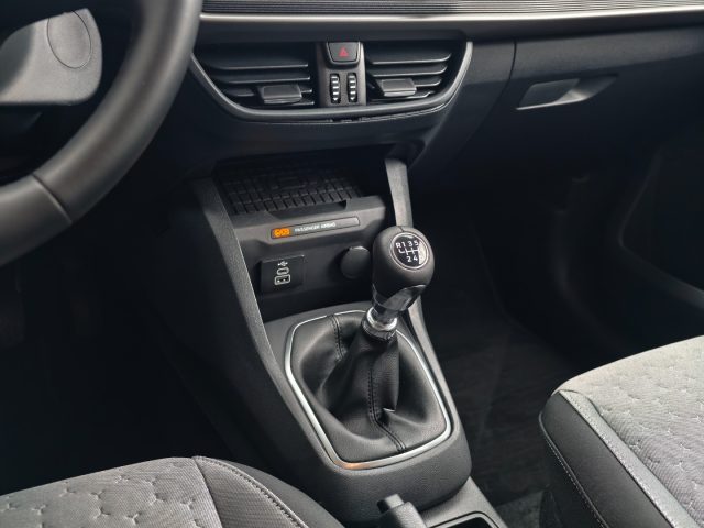 FORD Tourneo Courier usata, con Cronologia tagliandi