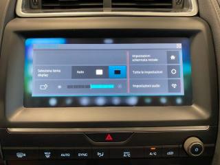 JAGUAR E-Pace usata, con Bluetooth