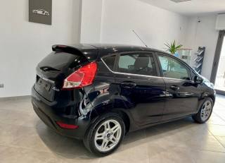 FORD Fiesta usata, con Fari Xenon