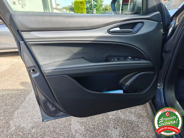ALFA ROMEO Stelvio usata, con Autoradio