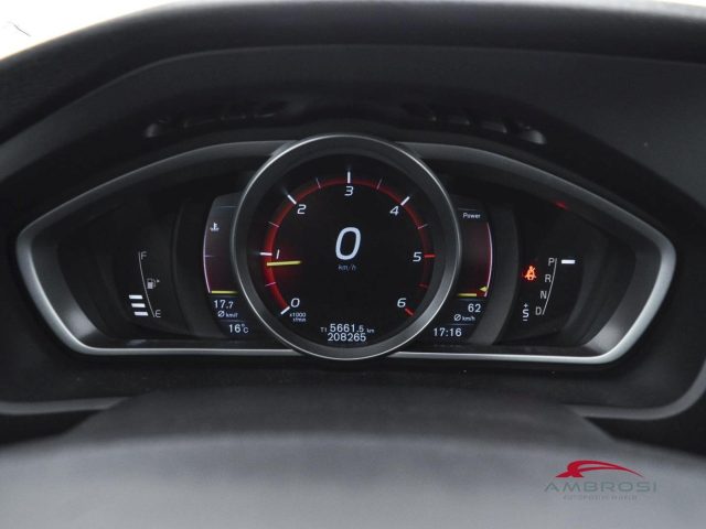 VOLVO V40 usata 12