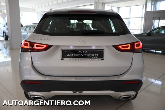 MERCEDES-BENZ GLA 200 usata, con Airbag Passeggero