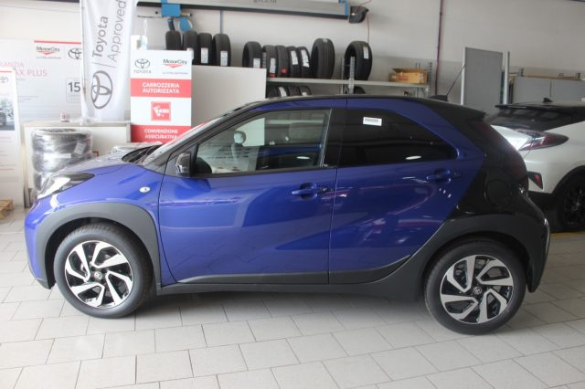 TOYOTA Aygo X usata, con Autoradio