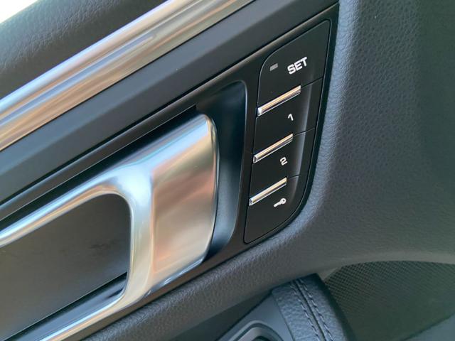 PORSCHE Macan usata, con Servosterzo