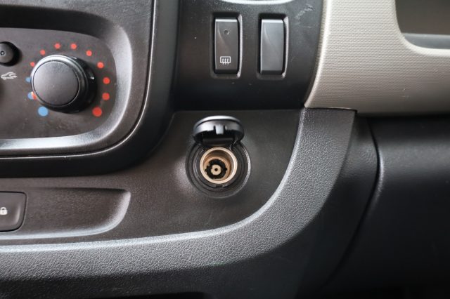 RENAULT Trafic usata 36