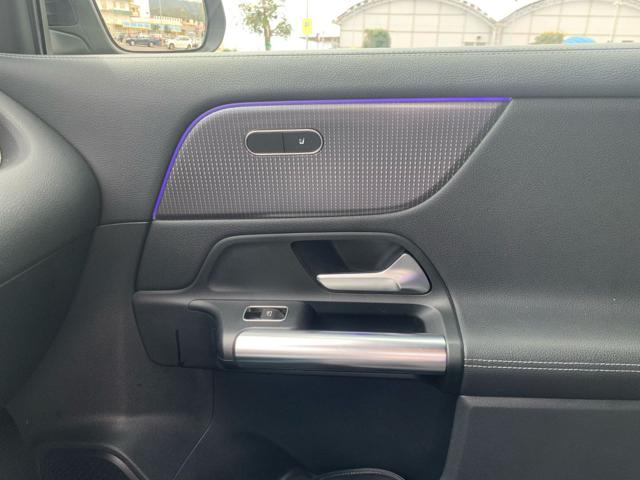 MERCEDES-BENZ GLA 200 usata, con USB