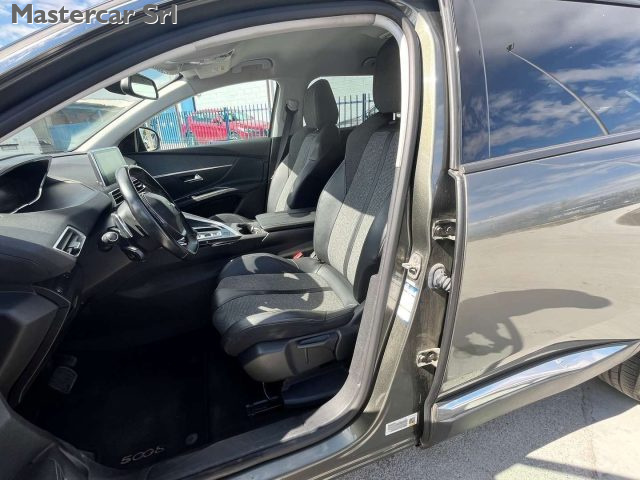 PEUGEOT 5008 usata, con Regolazione elettrica sedili