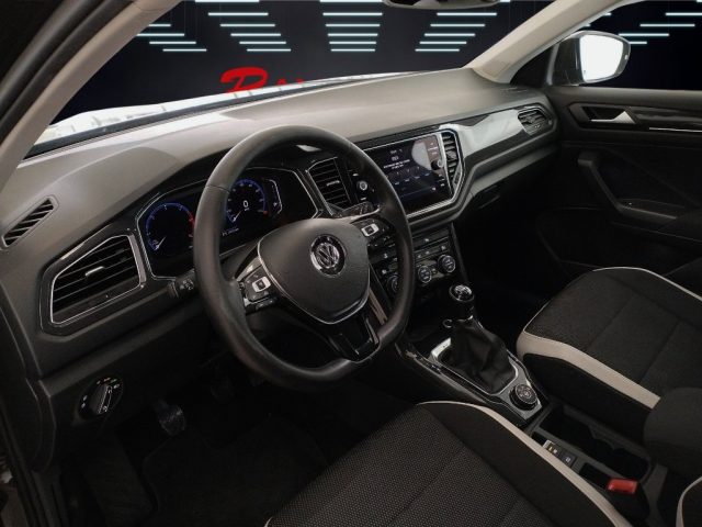 VOLKSWAGEN T-Roc usata 12