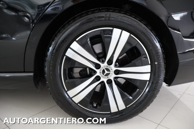 MERCEDES-BENZ C 200 usata, con Sensori di parcheggio anteriori