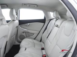 VOLVO V40 Cross Country usata 9